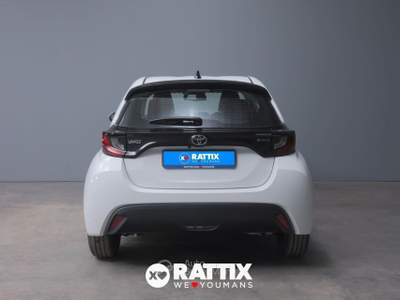 Toyota Yaris yaris 1.5h active Bianco usata Barzago