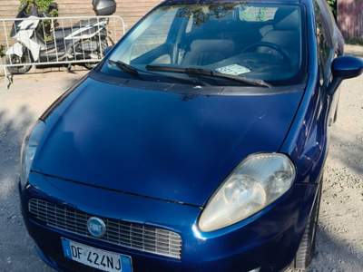 Fiat Grande Punto Auto in ottime condizzioni motore con 130.000km usata Catania