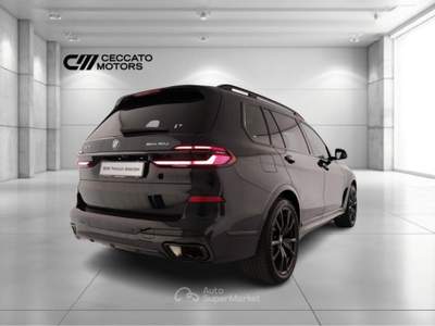 BMW X7 40 d 48V MSport Pro xDrive Steptronic Nero usata Padova
