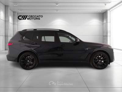BMW X7 40 d 48V MSport Pro xDrive Steptronic Nero usata Padova