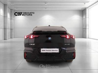 BMW iX2 30 MSport Pro xDrive Nero usata Padova