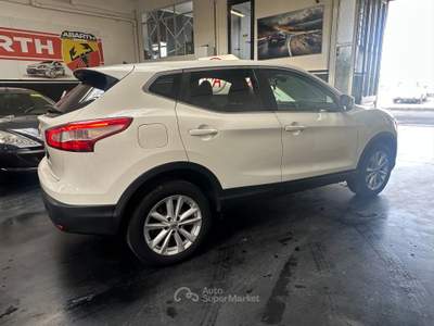 Nissan Qashqai Benzina UNICOPROPRIETARIO Bianco usata Torino