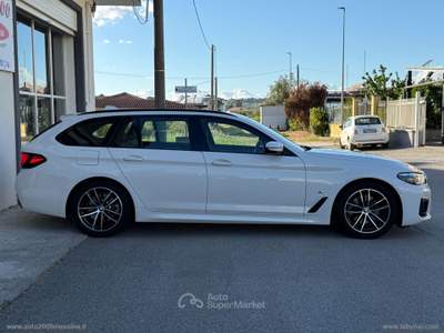 BMW Serie 5 520d 520d 48V xDrive Touring Msport Bianco usata Barrafranca