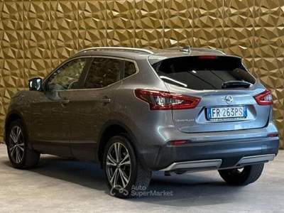 Nissan Qashqai Tekna usata San Zeno Naviglio