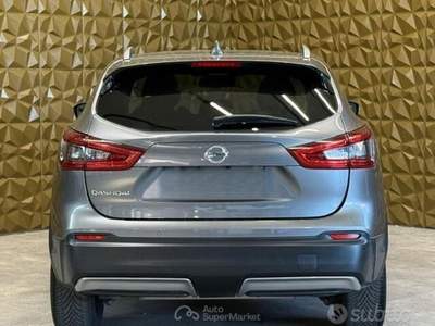 Nissan Qashqai Tekna usata San Zeno Naviglio