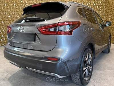 Nissan Qashqai Tekna usata San Zeno Naviglio