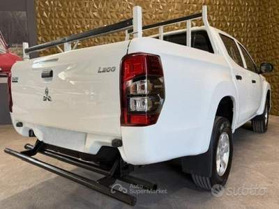 Mitsubishi L200 Double Cab 4x4 Super Select usata San Zeno Naviglio