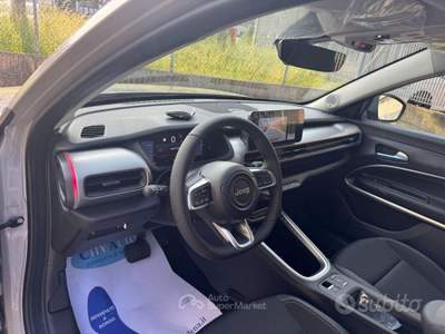 Jeep Avenger 1.2 T. MHEV DCT Summit KM.0 + TETTO usata Modena