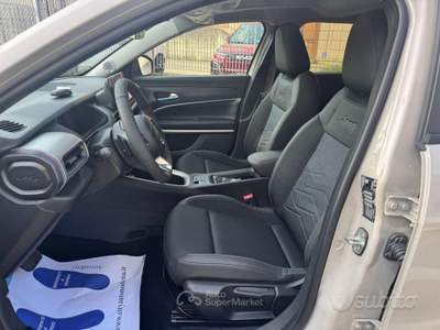 Jeep Avenger 1.2 T. MHEV DCT Summit KM.0 + TETTO usata Modena