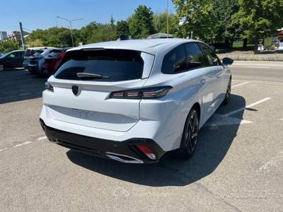 Peugeot 308 S&S EAT8 SW Allure 4000K usata Modena