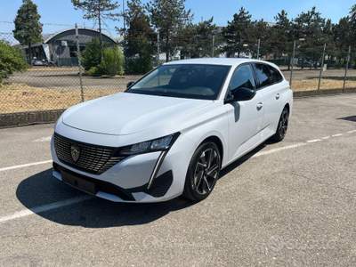 Peugeot 308 S&S EAT8 SW Allure 4000K usata Modena