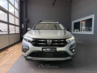 Dacia Jogger Jogger 1.0 TCe GPL 100CV 5pti Essential Grigio usata San Michele salentino