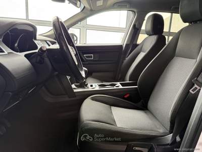 Land Rover Discovery Sport Discovery Sport 2.0 TD4 150 CV HSE Bianco usata San Michele salentino