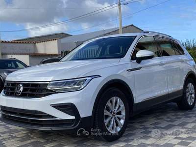 Volkswagen Tiguan Life 2.0 TDI 150CV DSG usata Partinico