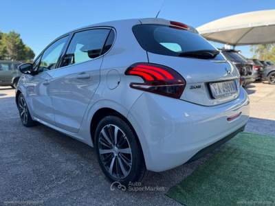 Peugeot 208 208 BlueHDi 75 5p. Allure Bianco usata Mesagne