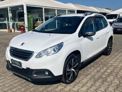 Peugeot 2008  1.6 bluehdi Feline 120cv Bianco usata Fasano