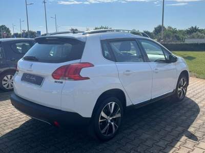 Peugeot 2008  1.6 bluehdi Feline 120cv Bianco usata Fasano