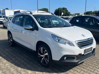 Peugeot 2008  1.6 bluehdi Feline 120cv Bianco usata Fasano