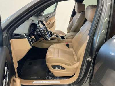 Porsche Cayenne 3.0 V6 E-Hybrid Aut. * PELLE * 462CV * Grigio usata Andalo Valtellino