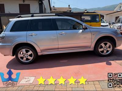Mitsubishi Outlander 2.0 16v Navigator 4wd * 68.000KM * 4X4 usata Coazze