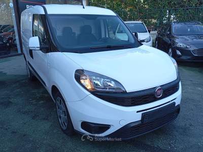 Fiat Doblò Doblo Cargo 1.6 Mjet 105CV Lounge 3 Posti Bianco usata Giugliano in Campania