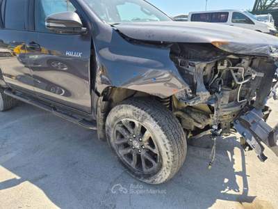 Toyota Hilux Hilux IV 2021 2.8 d double cab Invincible 4wd auto usata Scandicci