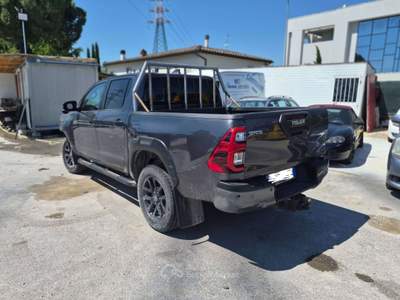 Toyota Hilux Hilux IV 2021 2.8 d double cab Invincible 4wd auto usata Scandicci