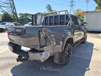 Toyota Hilux Hilux IV 2021 2.8 d double cab Invincible 4wd auto usata Scandicci