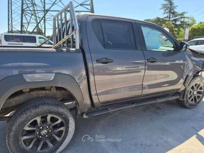 Toyota Hilux Hilux IV 2021 2.8 d double cab Invincible 4wd auto usata Scandicci