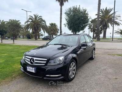 Mercedes-Benz Classe C Mercedes C 220 CDI Elegance 4Matic Auto Station Wagon Lilla usata Grottammare