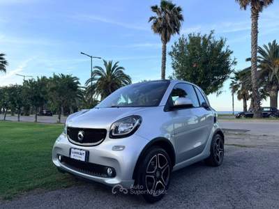 Smart ForTwo coupe Fortwo 1.0 Passion 71cv twinamic Giallo usata Grottammare