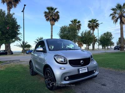 Smart ForTwo coupe Fortwo 1.0 Passion 71cv twinamic Giallo usata Grottammare