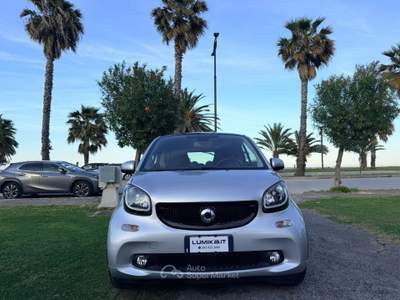 Smart ForTwo coupe Fortwo 1.0 Passion 71cv twinamic Giallo usata Grottammare