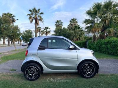 Smart ForTwo coupe Fortwo 1.0 Passion 71cv twinamic Giallo usata Grottammare
