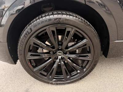 Audi Q8 IDENTITY BLACK/23" RSQ8/PELLE/S-LINE Nero usata Gravina in Puglia