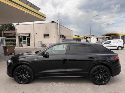 Audi Q8 IDENTITY BLACK/23" RSQ8/PELLE/S-LINE Nero usata Gravina in Puglia