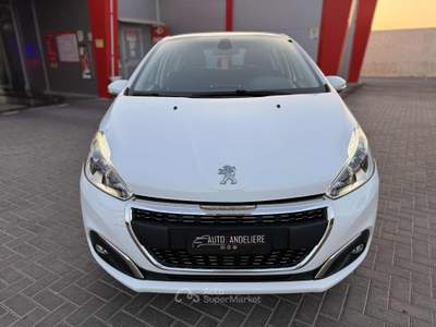 Peugeot 208 1.5 HDi 102 CV Stop&Start 5 porte Allure/OK NEOPATENTATI Bianco usata Gravina in Puglia