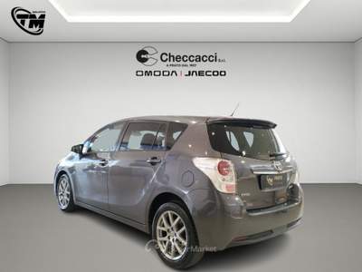 Toyota Verso Verso 2.0 D Active 7 posti Grigio usata Prato