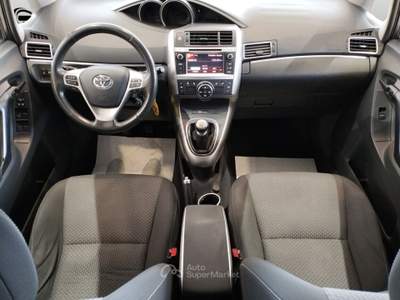 Toyota Verso Verso 2.0 D Active 7 posti Grigio usata Prato
