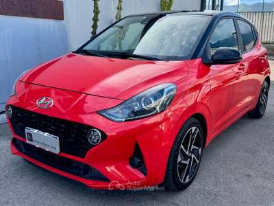 Hyundai i10 1.0 MPI Prime Rosso usata Castellammare di Stabia