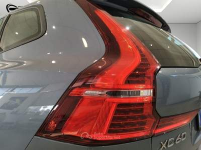 Volvo XC60 XC60 D4 Geartronic Business Blu/Azzurro usata Prato