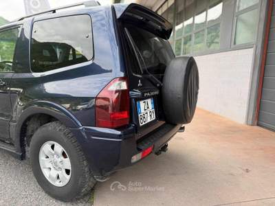Mitsubishi Pajero 3.2 16V DI-D 3p. GLS2 Blu/Azzurro usata Niardo
