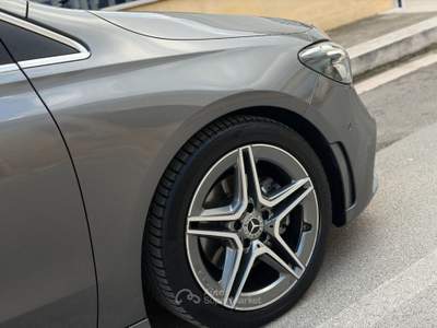 Mercedes-Benz Classe B d Automatic Premium AMG Grigio usata San Michele Salentino