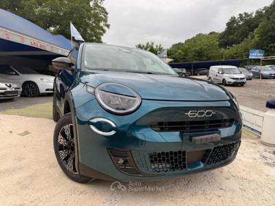 Fiat 600 Hybrid 110 CV DCT MHEV Icon Grigio usata Teano
