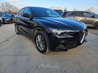 Alfa Romeo Stelvio Stelvio 2.2 t Super Q4 210cv auto tg: GP409FV Nero usata Basiliano