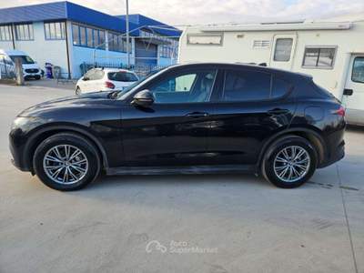 Alfa Romeo Stelvio Stelvio 2.2 t Super Q4 210cv auto tg: GP409FV Nero usata Basiliano