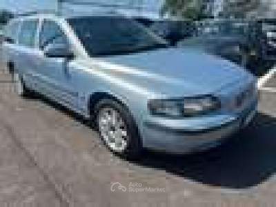 Volvo V70 V70 II 2000 2.4 d5 Optima tg. CE107WR Blu/Azzurro usata Basiliano
