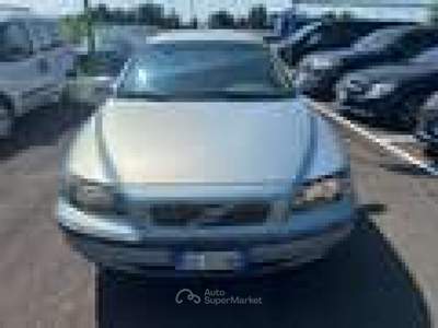 Volvo V70 V70 II 2000 2.4 d5 Optima tg. CE107WR Blu/Azzurro usata Basiliano