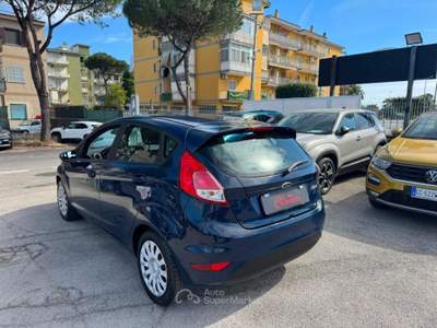 Ford Fiesta 1.2 60CV Gpl 5 porte Titanium Blu/Azzurro usata Volla