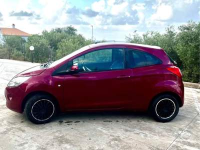 Ford Ka Tenuta da una ragazza vendo per cambio auto familiare usata Foglizzo